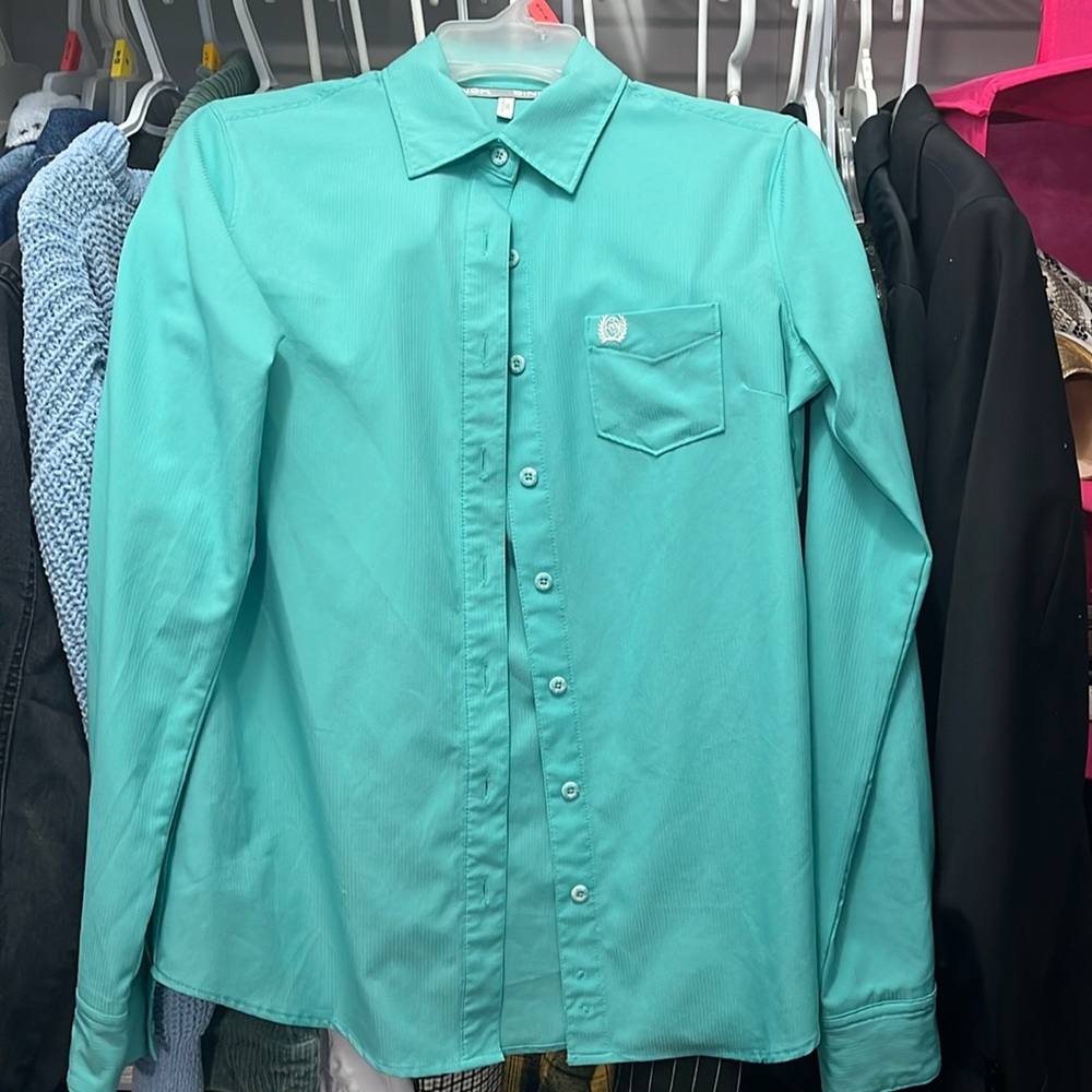 Cinch Button up